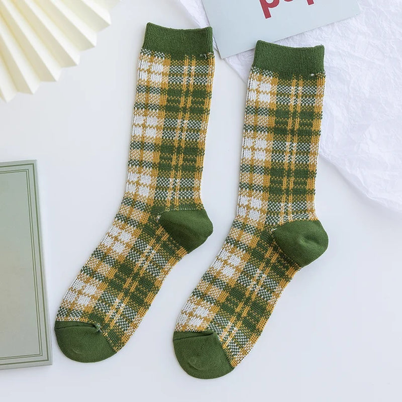 1 Pair Women Socks Spring Autumn Retro Style Men Couple Cotton Socks Flower Stripe Plaid Pattern Solid Colorful Socks