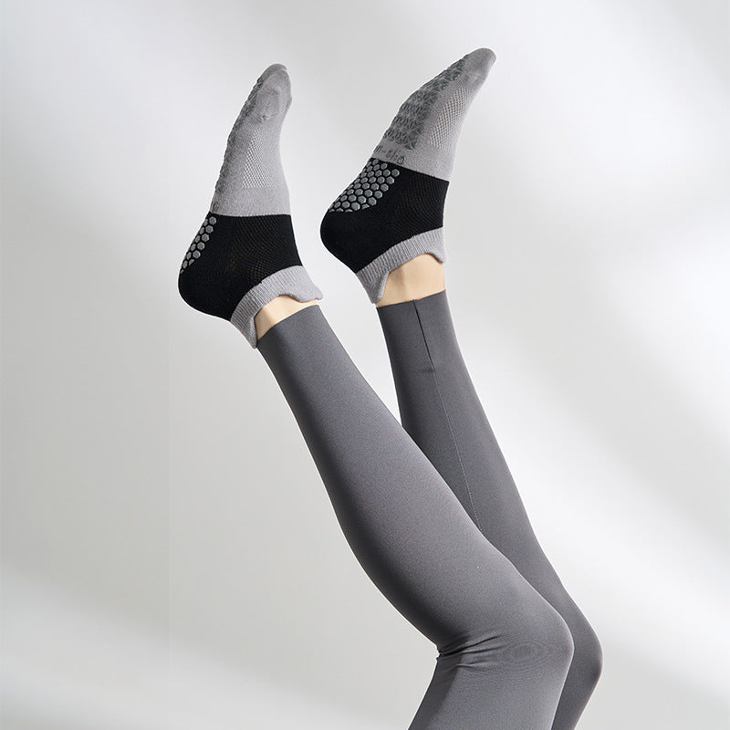 Sport Socks Pilates Yoga Socks Gradient Colour Anti-skid 6 Colour Options Buy 1 Get 1 Free 717374270031