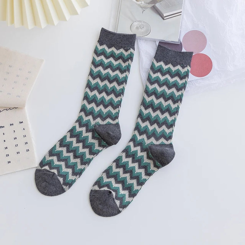 1 Pair Women Socks Spring Autumn Retro Style Men Couple Cotton Socks Flower Stripe Plaid Pattern Solid Colorful Socks