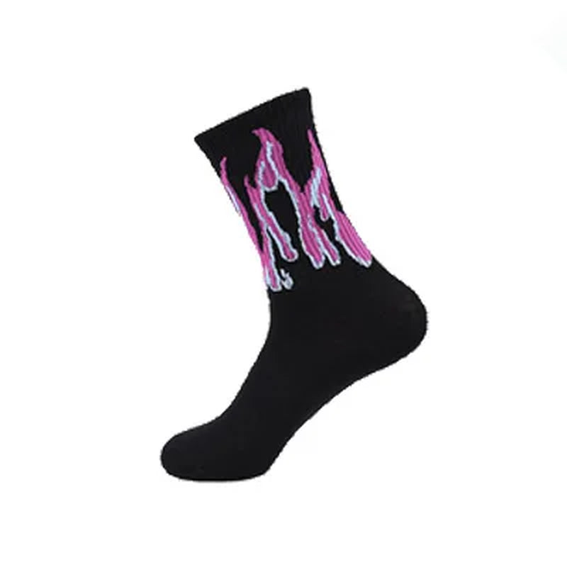 Women Socks Flame Black White Yellow Fire Pattern Novelty Hip Hop Harajuku Skateboard Crew Socks Europe Tide Couple Trend Street