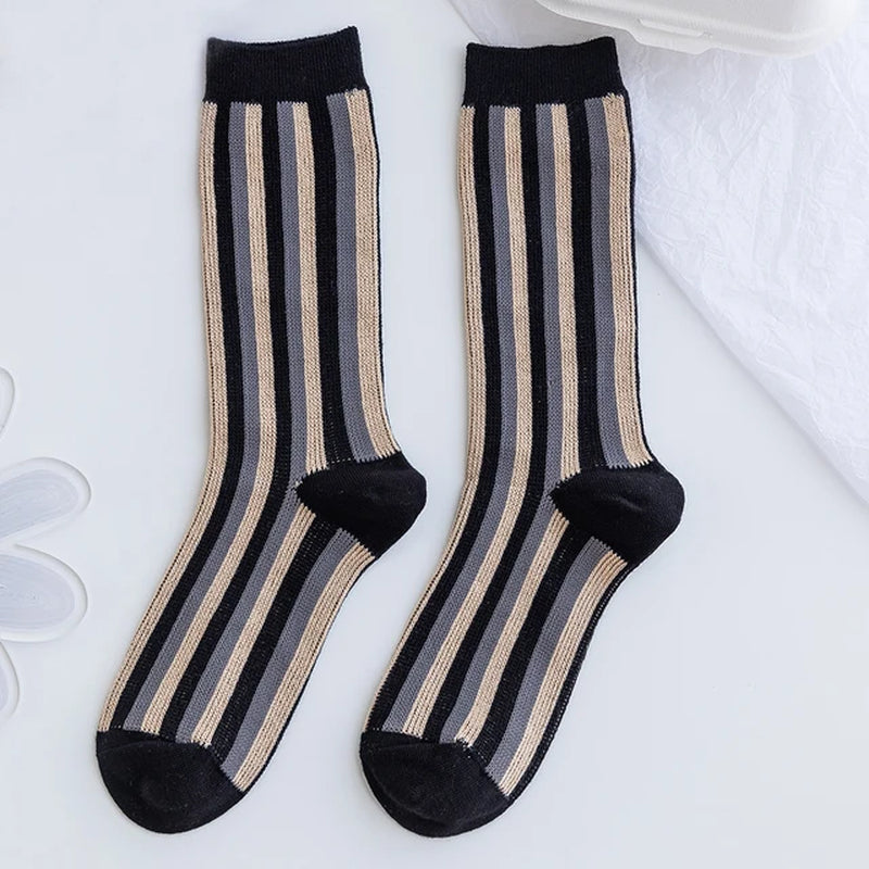 1 Pair Women Socks Spring Autumn Retro Style Men Couple Cotton Socks Flower Stripe Plaid Pattern Solid Colorful Socks